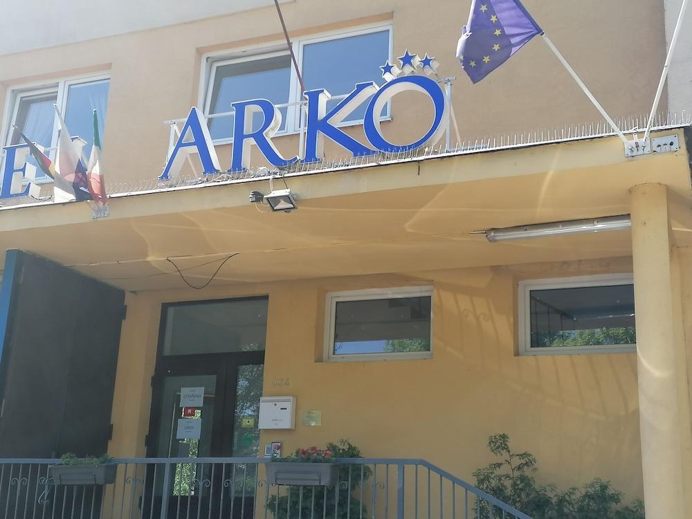 Arko 3* Praha